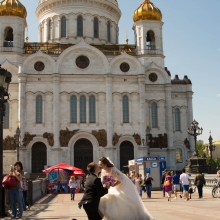 Фотосессия возле Храма Христа Спасителя. Свадьба Анны и Андрея 2015